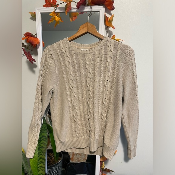 LL Bean Cream Cotton Knit Sweater, size Womens medium/mens small - Picture 1 of 4